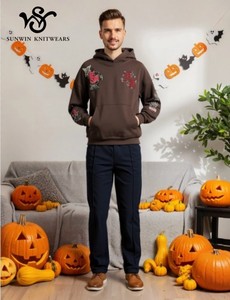 Sweat-shirt à <span class=keywords><strong>capuche</strong></span> <span class=keywords><strong>marron</strong></span> foncé de style tendance - Haut décontracté à imprimé brodé sur le thème d'Halloween - Product Image 2