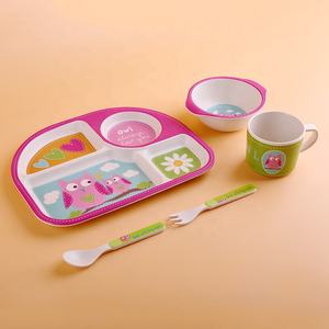 Conception de dessin animé mélamine personnalisé fibre de bambou divisé assiette tasse bol fourchette et cuillère vaisselle enfants ensemble - Product Image 3