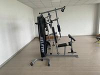 TOPFIT Appareil de musculation multifonctionnel à trois stations pour la maison avec banc de redressement et barres parallèles, pile de poids de 150 LBS