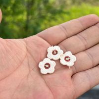 Petites broderies sans colle, idéales pour les pinces à cheveux DIY, les accessoires capillaires et les accessoires vestimentaires.