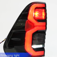 Feux arrière fumés pour Toyota Hilux 2024, feux arrière de voiture, feux latéraux gauche et droit