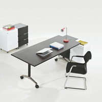 Chaise de bureau en maille moderne avec cadre en métal pour les salles de réunion de formation à domicile et le bureau
