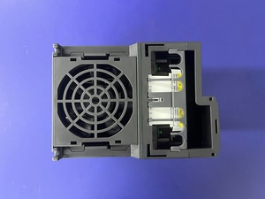 Inversor de frecuencia Serie Delta 230 VFD33AMS23ANSAA 10HP <span class=keywords><strong>7.5KW</strong></span> 3PH V 33A Filtro EMC opcional - Product Image 4