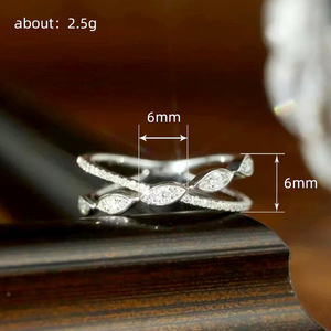Anello a Doppio Strato Incrociato con Taglio Marquise per Donne, Elegante Gioiello da Dito per Uso Quotidiano - Product Image 4