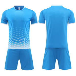 طقم زي كرة قدم للرجال البالغين، قميص بأكمام قصيرة وياقة عالية، مصنوع من البوليستر 100٪ مع طباعة بالنقل الحراري - Product Image 3