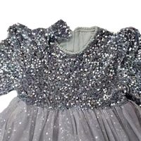 Robe de princesse de fête formelle glamour scintillante en tulle à paillettes à manches longues gris foncé minimaliste pour filles