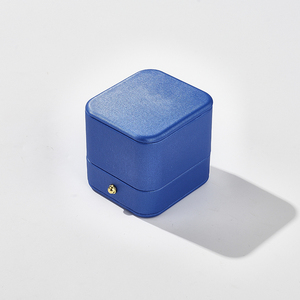 Caja de Regalo Premium FANXI, Caja para Anillos con Tapa de Cierre Magnético, Empaque de Joyería, Caja Rígida - Product Image 3