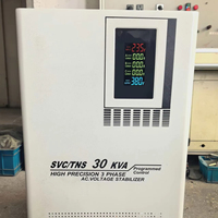 Régulateur de tension automatique (AVR) triphasé 60 kVA 80 kVA CA SVC en cuivre, stabilisateur de tension haute efficacité anti-surtension