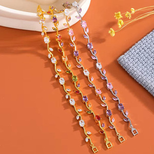 Braccialetto con Fiori Colorati Placcato Oro, Regalo <span class=keywords><strong>per</strong></span> <span class=keywords><strong>San</strong></span> <span class=keywords><strong>Valentino</strong></span>, Gioiello a Forma di Ramo <span class=keywords><strong>per</strong></span> Anniversario - Product Image 3