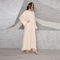 Vêtements islamiques pour femmes robe arabe à manches longues et plumes pour femmes mode robe musulmane élégante à col rond pour femmes