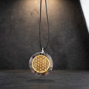 Rozrin <b>Crystals</b> Circle Orgonite Pendant With Life Inlay Feng Shui Design - Product Image 3