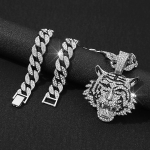 Sunnice Venta caliente 3D completo diamantes gotas Tigre colgante Animal cara cubano envío rápido collar joyería fresca para regalos - Product Image 2