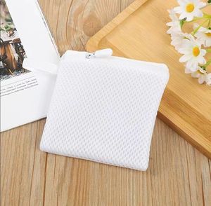 Bolsa de lavandería de poliéster al por mayor, pequeña bolsa de lavandería multifunción, bolsa de lavado de ropa de malla cuadrada - Product Image 2