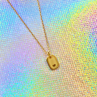 Collier plaqué or 18 carats avec pendentif cœur découpé en forme de médaille pour chien, chaîne trombone en acier inoxydable, gravable, cadeau romantique pour femme