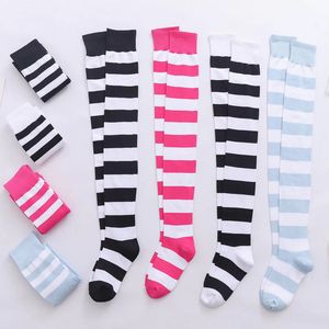 Chaussettes longues en coton pour femmes, motif baleine, respirantes, écologiques, fantaisie, pour usage quotidien - Product Image 4