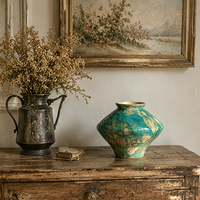 Vase décoratif en céramique marbrée émeraude, artisanal, style rustique et primitif, ornement d'intérieur