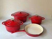 Casserole à lait en fonte émaillée personnalisée 7 pièces Marmite néerlandaise antiadhésive Batterie de cuisine Passe au four pour une utilisation en extérieur