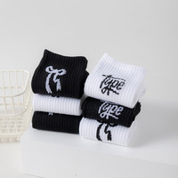 Chaussettes en tricot personnalisées avec logo, unisexes, décontractées, automne-hiver, respirantes, en polyester et coton, imprimé nœud, noir et blanc, pour étudiants