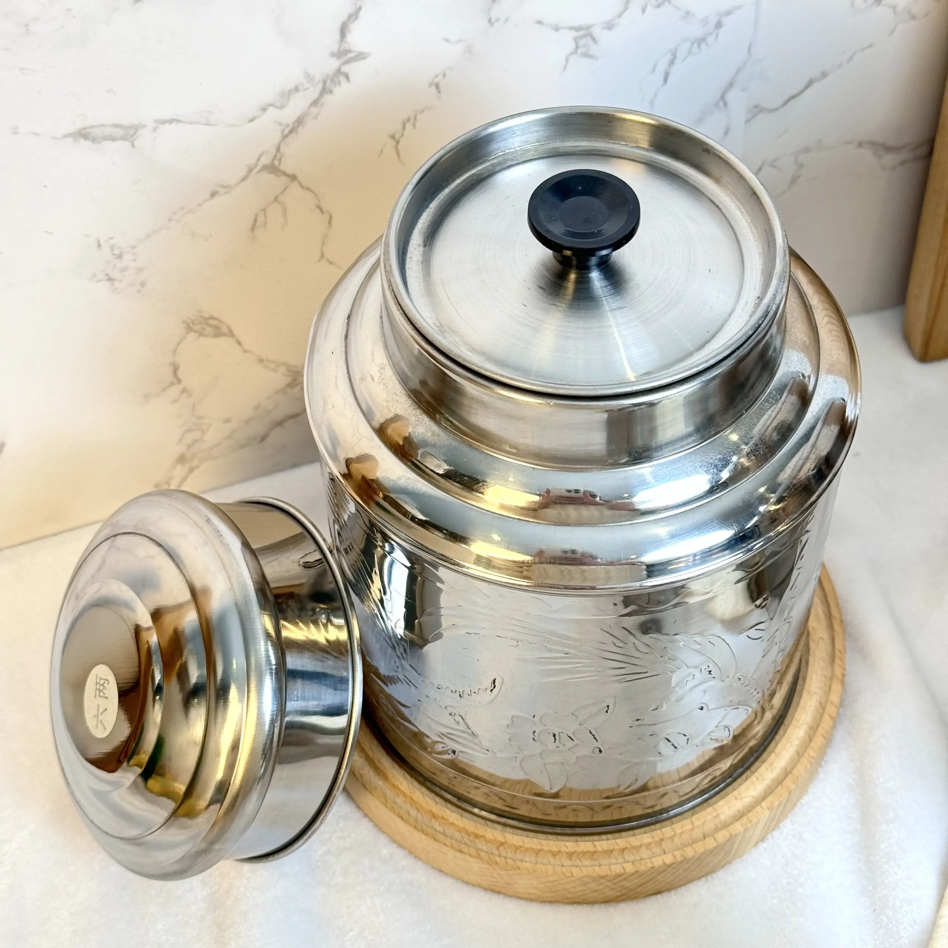 ステンレス鋼の茶缶25グラムラウンドコーヒー缶カスタムロゴ高級ブリキ金属紅茶缶容器