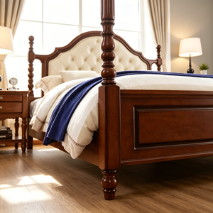 Base de Cama Tapizada Tradicional Tamaño Queen con Cabecera de Cuero Sintético y Postes de Madera - Product Image 5