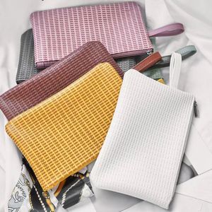 New khuyến mại phụ nữ cáp đồng xu Ví du lịch trang điểm Pouch đa chức năng PVC Mỹ phẩm son môi bàn chải lưu trữ túi - Product Image 4