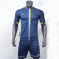 Derniers kits de football 100% en polyester kit complet de football meilleure qualité vente en gros de maillot de football de l'équipe de club kits de football pour enfants