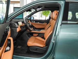 รถยนต์ใหม่ Geely Boyue L 2025 รุ่นที่ 4 เครื่องยนต์ 2.0TD DCT SUV 5 ที่นั่ง รถยนต์เบนซินเทอร์โบชาร์จ ขับเคลื่อนล้อหลัง ขนาดล้อ R19 จี๋เป่ย ออโต้ - Product Image 6