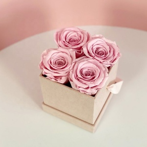 Coffrets cadeaux pour femmes, boîtes à fleurs de roses, roses préservées à vie, éternelles, 4 roses dans un coffret cadeau carré - Product Image 3