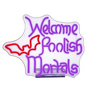 Insegna LED Neon 'Welcome Foolish Mortals' per Halloween, Luci Multicolore con Telecomando, Impermeabile IP65, Alimentazione USB, Decorazione da Parete - Product Image 4