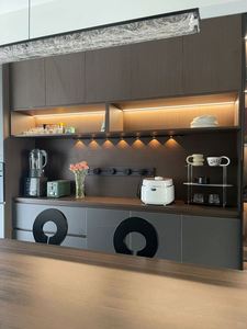 ตู้โชว์ไวน์ไม้สั่งทำพิเศษสำหรับบ้านและสำนักงาน พร้อมที่เก็บของ สำหรับใช้ในห้องรับประทานอาหารและห้องนั่งเล่นในวิลล่า - Product Image 6