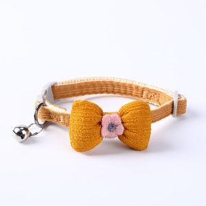 Lindo Collar de Gato con Lazo, Tamaño Mediano, Poliéster, Diseño Sólido, Ecológico, Duradero, Ajustable, Precio Económico - Product Image 4