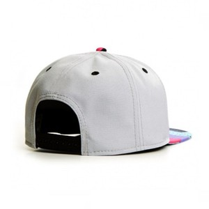 CAYLER Cappellino da Baseball a 5 Pannelli con Visiera Piatta e Etichetta Esterna in Ferro, in Cotone Pettinato, Regolabile, Sportivo, per Feste, Attività all'Aperto, Casual, Street Style - Product Image 3