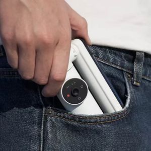 Insta360 Estabilizador Móvil Flow Pro, Cardán de Mano, Tracking Inteligente, Palo de Selfie a Prueba de Sacudidas, Trípode Plegable, Potenciador de Belleza - Product Image 3