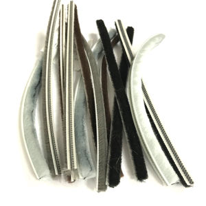 מזג אוויר מפשיט מברשת לדלתות הזזה דלתות מסגרת בצד ערימה עצמית דבק מזג אוויר רצועה אוטום רצועת - Product Image 1