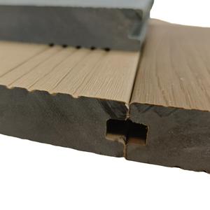 Milieuvriendelijke Moderne Co-Geëxtrudeerde <span class=keywords><strong>Wpc</strong></span>-Vloeren Met Afwerking Van Geborsteld Hout, Klik Installatie Voor Buitenterras - Product Image 3