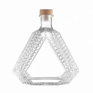 Fancy High Quality 700ml Triangle Shape Glass Bottle Customize Spirits Use