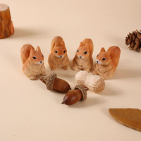 Porte-clés ornement en bois sculpté, petit ornement suspendu en bois massif, cadeau créatif mignon sculpté à la main, pendentif pour sac ou stand de vente.