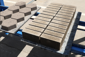 Hot Selling QT 4-15 Voll automatische Produktions linie Beton verriegelung der Ziegel herstellung <span class=keywords><strong>Machine</strong></span> Brick Hot Selling in Jamaika - Product Image 4