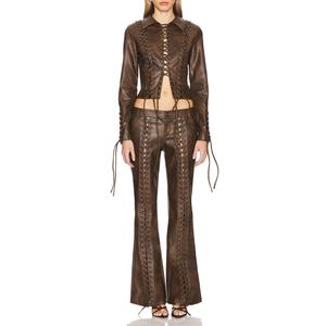 Pantalones de cuero ajustados de alta calidad para mujer, personalizados al por mayor, con abertura sexy y cordón, de talle alto y corte acampanado, ideales para otoño. - Product Image 2