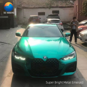 Vinilo Adhesivo Cromado Verde Esmeralda Súper Brillante para Automóviles, 1.52*18m, Cobertura Completa, Adhesivo Metálico Negro, 1 Año de Garantía para Autos - Product Image 4