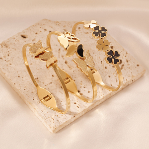 Bracciali e Braccialetti da Donna in Acciaio Inossidabile Placcato Oro con <span class=keywords><strong>Quadrifoglio</strong></span> Smaltato a Doppio Strato, Gioielli di Moda Femminile - Product Image 6