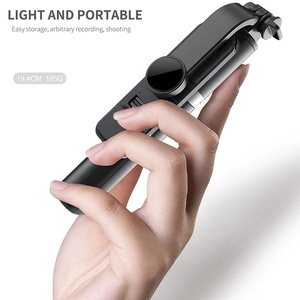 Q02S Wireless <span class=keywords><strong>Bluetooth</strong></span> Selfie Stick Mini trípode plegable estabilizador con obturador de luz de relleno LED - Product Image 5