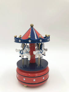 Boîte à <span class=keywords><strong>musique</strong></span> en bois à manivelle, cheval de carrousel, château <span class=keywords><strong>dans</strong></span> <span class=keywords><strong>le</strong></span> <span class=keywords><strong>ciel</strong></span>, cadeau de Noël, cadeau d'anniversaire - Product Image 3