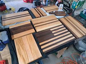 เขียงไม้โอ๊ควอลนัทลายเส้นสองสี รูปทรงสี่เหลี่ยมผืนผ้า สำหรับครัว HORECA ปลอดสารพิษ ทำความสะอาดง่าย ลดราคาพิเศษ - Product Image 4