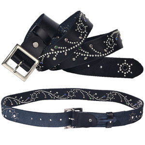 Cinturón de Estilo Americano con Remaches Florales Personalizados para Hombre y Mujer, con Diamantes Incrustados, Estilo Punk, Resistente, de Cuero Vegetal y Aleación - Product Image 1