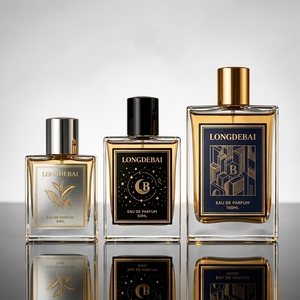 Flacon de parfum personnalisé style <span class=keywords><strong>Victor</strong></span>, certifié, 30ml 50ml 100ml, flacon de parfum vide carré transparent en verre avec bouchon - Product Image 1