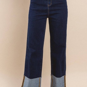 Nouvel Arrivage – Jean Droit Structuré Coupe Boyfriend avec Logo Personnalisé, Lavage Clair, Revers et Tissu Extensible - Product Image 4