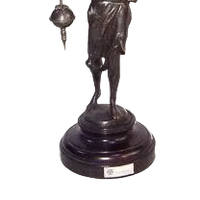 Statue de garçon à l'oignon en laiton de style allemand, horloge à balancier oscillant avec pendule de 3 jours