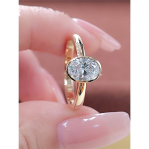 Anello <span class=keywords><strong>Solitario</strong></span> Personalizzato con <span class=keywords><strong>Diamante</strong></span> Coltivato in Laboratorio VVS Certificato IGI HPHT CVD 1CT, Gioiello Raffinato in Oro 14K, Anello di Fidanzamento Ovale per Donne - Product Image 1
