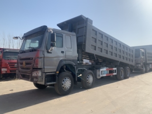 Camion benne diesel poids lourd 6x4, bon état, 40 tonnes, 10 roues, Euro 2, conduite à droite, occasion à vendre - Product Image 3
